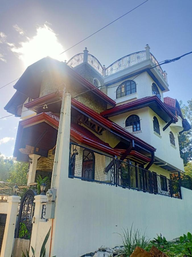 El Castillo Bed And Breakfast Angono Dış mekan fotoğraf