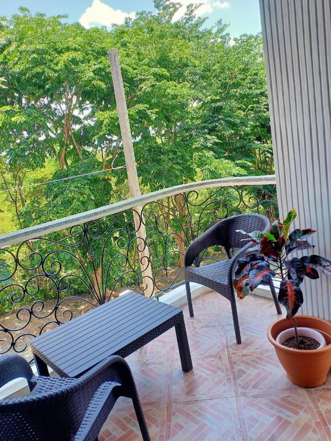 El Castillo Bed And Breakfast Angono Dış mekan fotoğraf