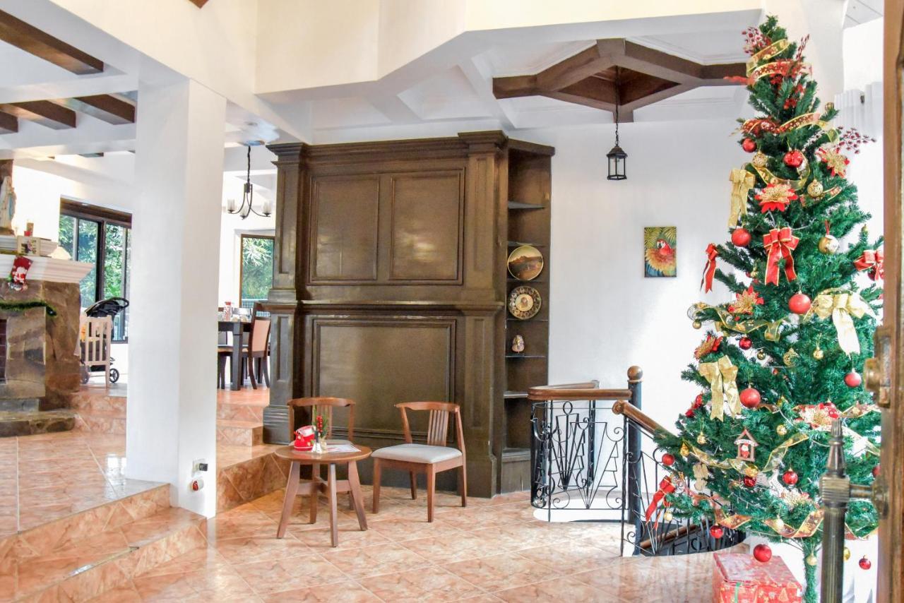 El Castillo Bed And Breakfast Angono Dış mekan fotoğraf