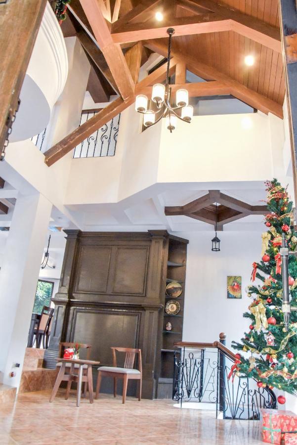 El Castillo Bed And Breakfast Angono Dış mekan fotoğraf