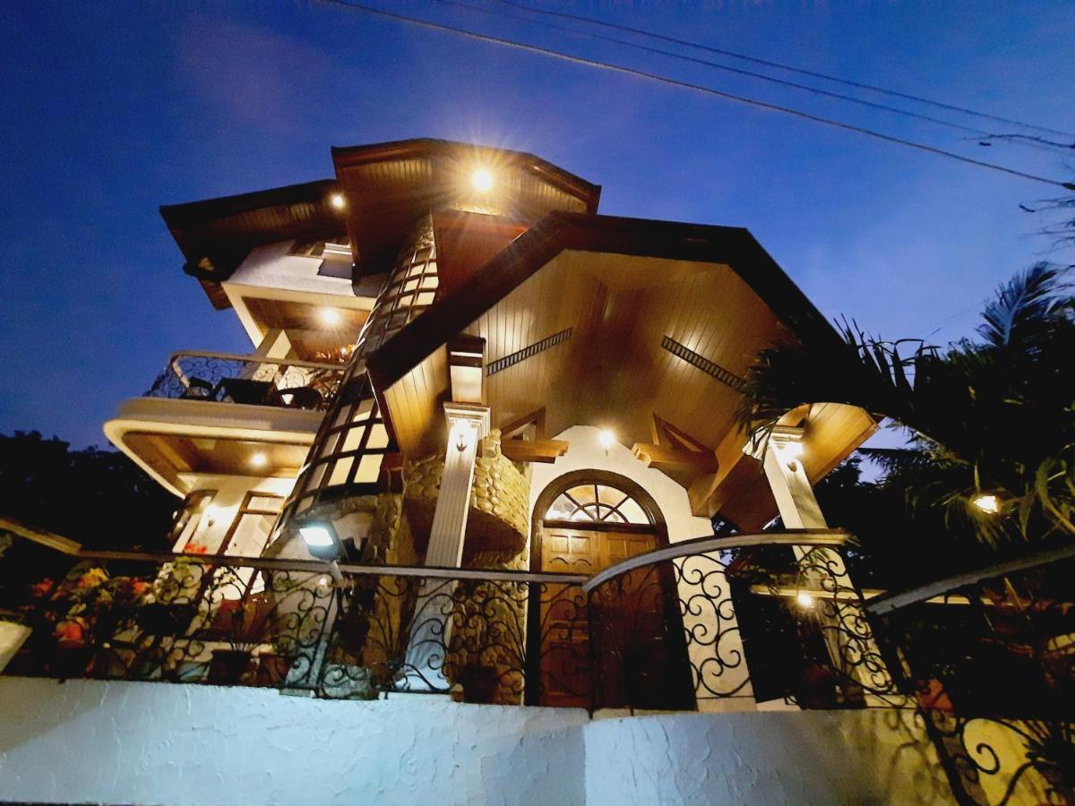 El Castillo Bed And Breakfast Angono Dış mekan fotoğraf