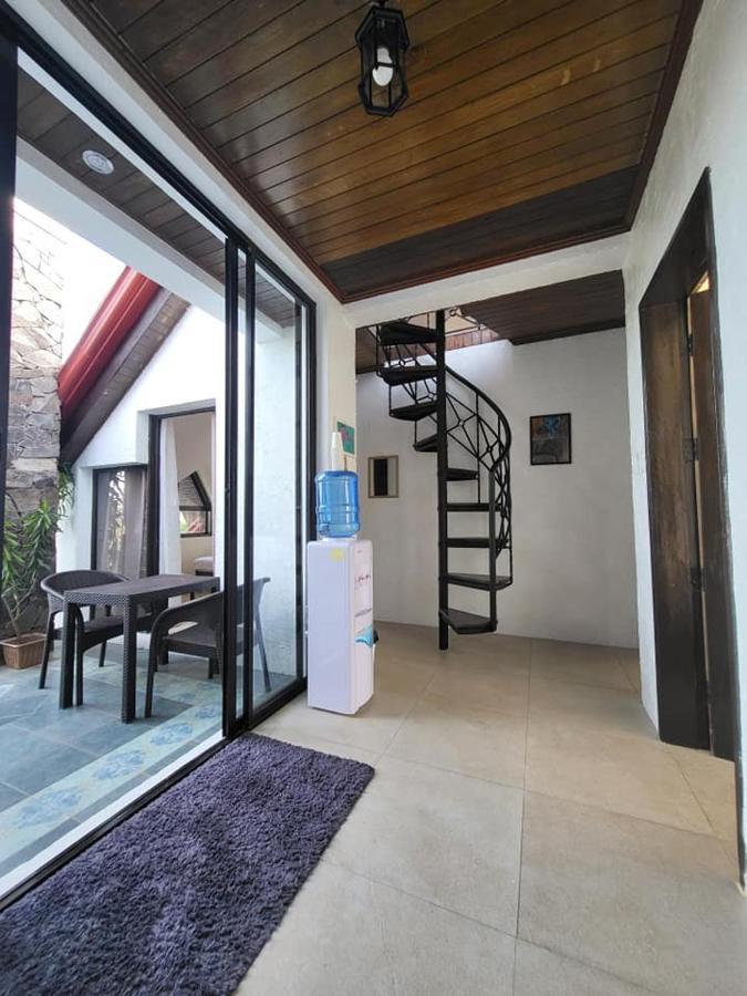 El Castillo Bed And Breakfast Angono Dış mekan fotoğraf