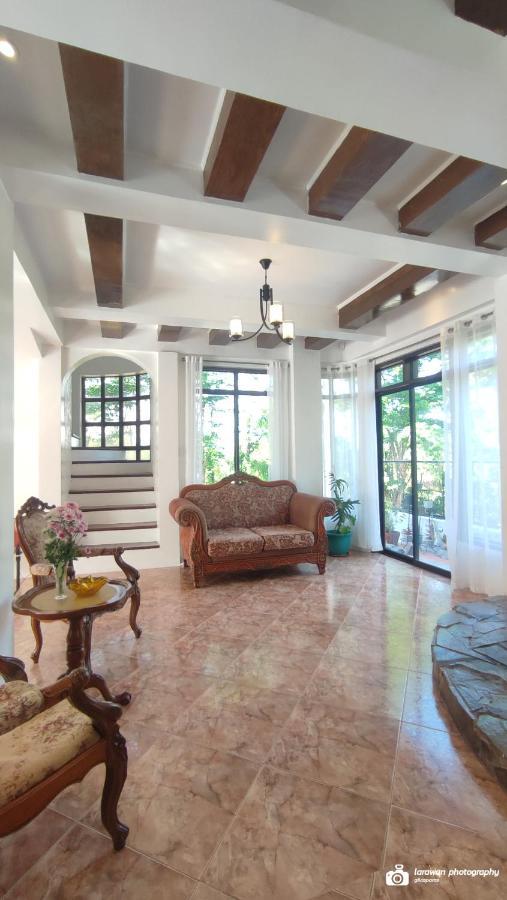 El Castillo Bed And Breakfast Angono Dış mekan fotoğraf