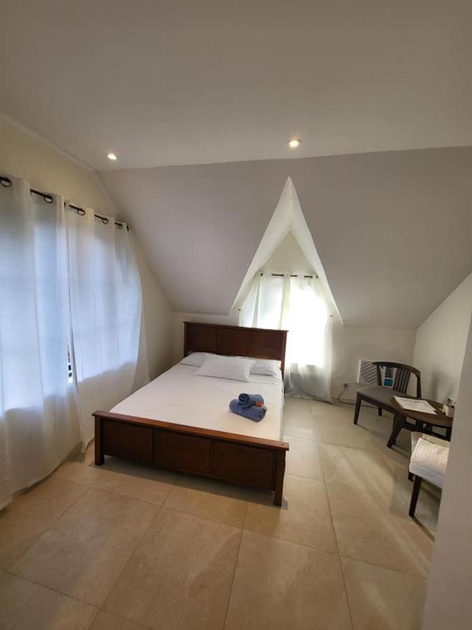 El Castillo Bed And Breakfast Angono Dış mekan fotoğraf