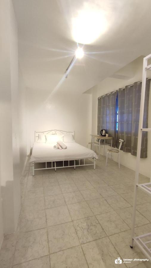 El Castillo Bed And Breakfast Angono Dış mekan fotoğraf