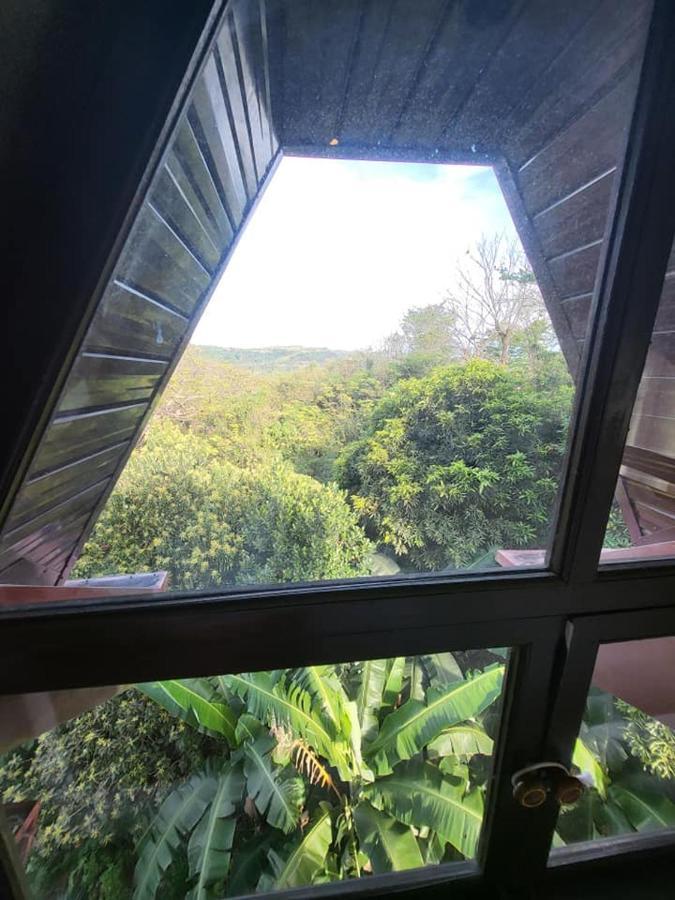 El Castillo Bed And Breakfast Angono Dış mekan fotoğraf